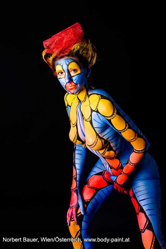 Bodypainting_Transformation_Farben_Formen_0316.jpg