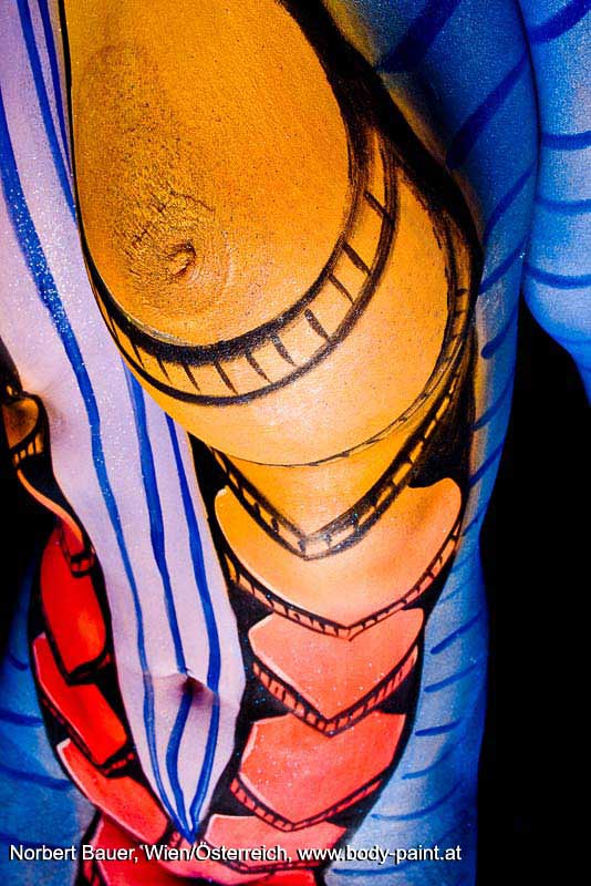 Bodypainting_Transformation_Farben_Formen_0370.jpg